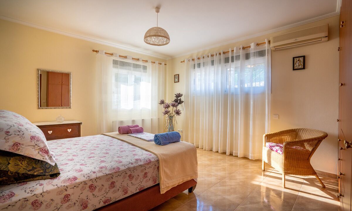 Photo of Bedroom in Paralia Platanou