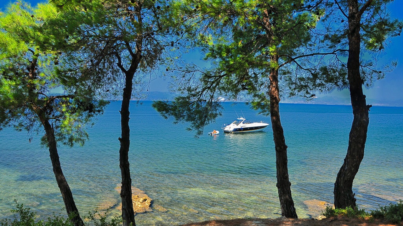Photo of Others in Skala Rachoniou