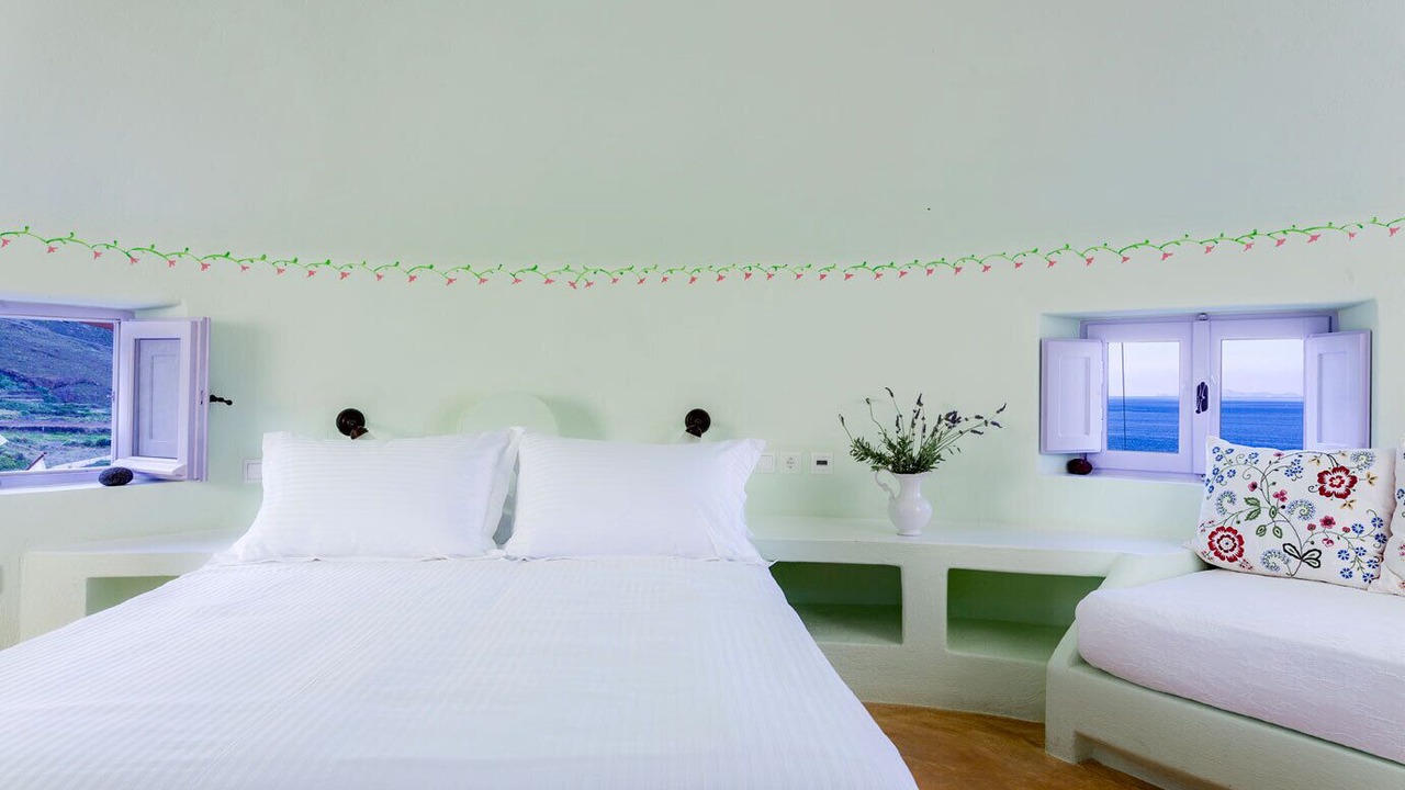Photo of Bedroom in Imerovigli
