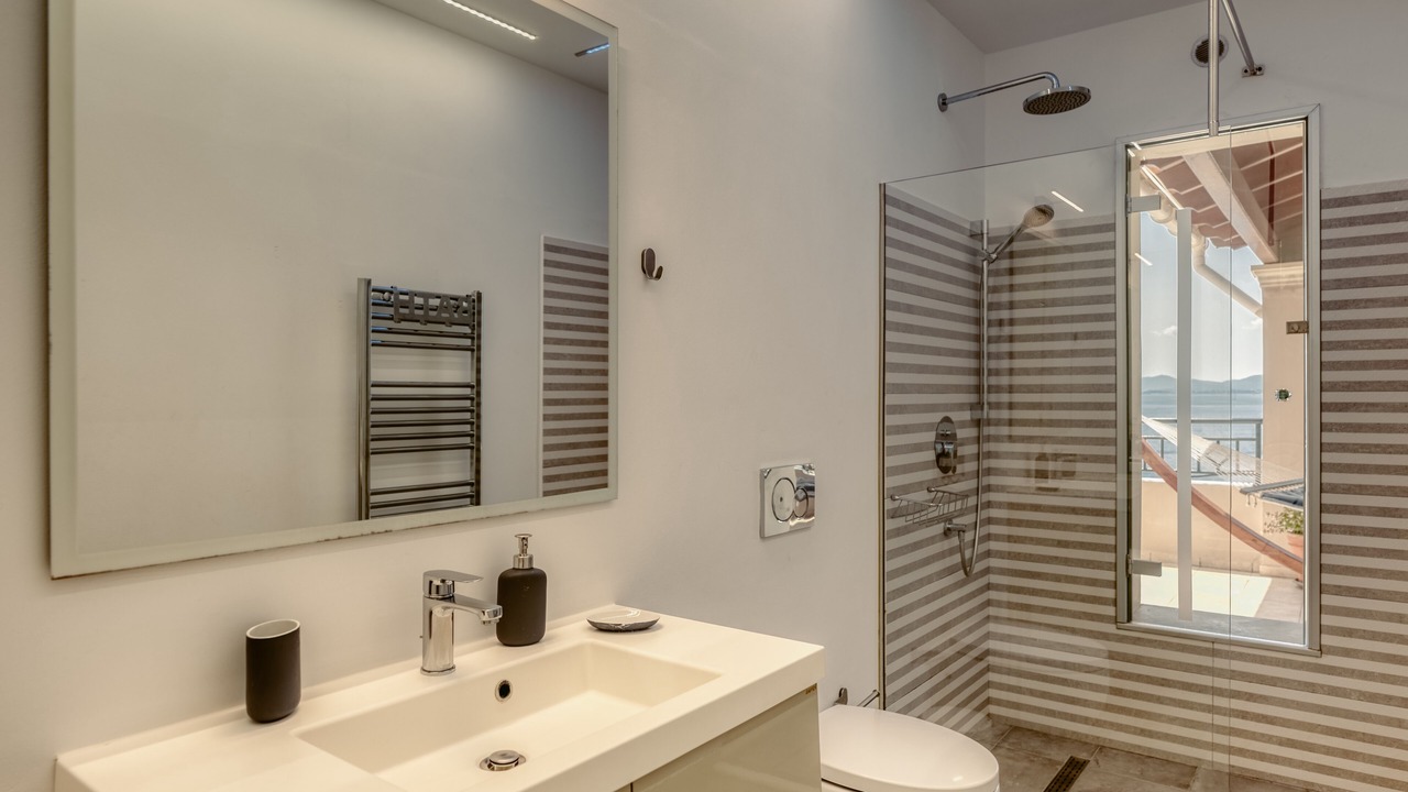 Photo of Bathroom in Katavolos