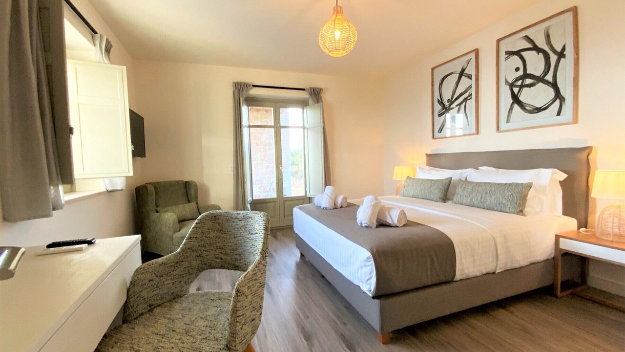 Photo of Bedroom in Lefktron