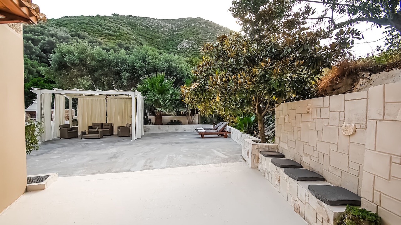 Photo of Patio Balcony in Livadia