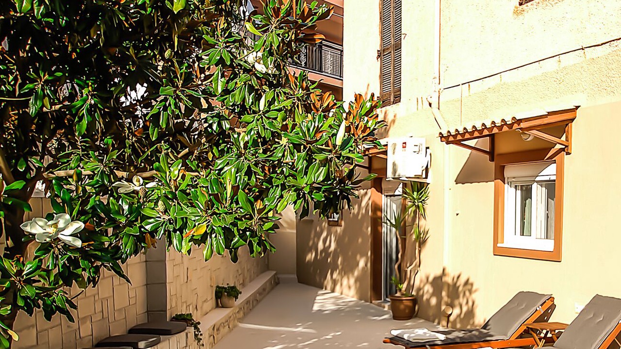 Photo of Patio Balcony in Livadia