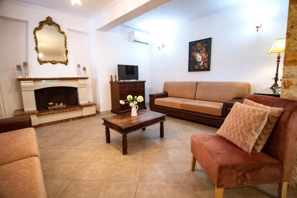 Photo of Livingroom in Liapades
