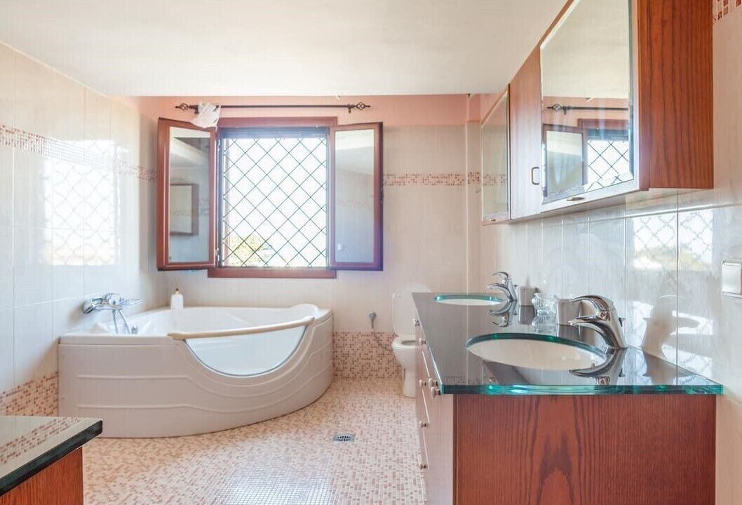 Photo of Bathroom in Xiro Chorio
