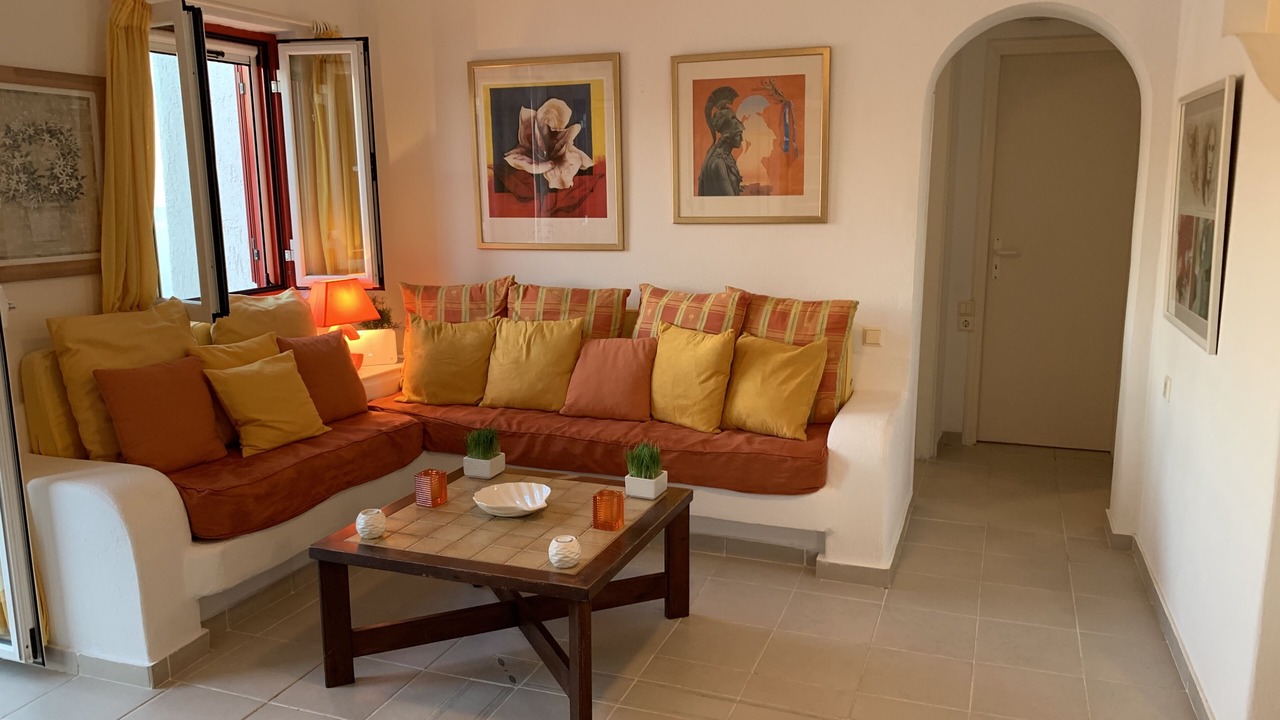 Photo of Livingroom in Ornos