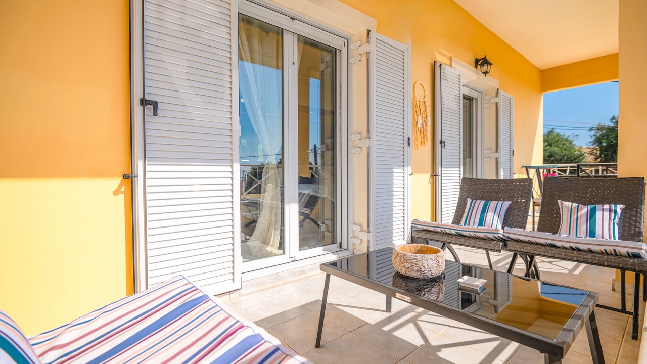 Photo of Patio Balcony in Perama