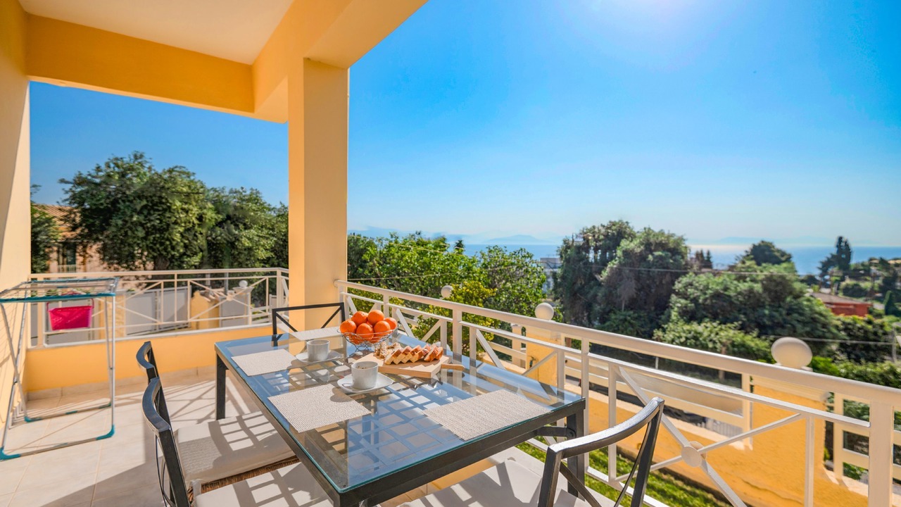Photo of Patio Balcony in Perama