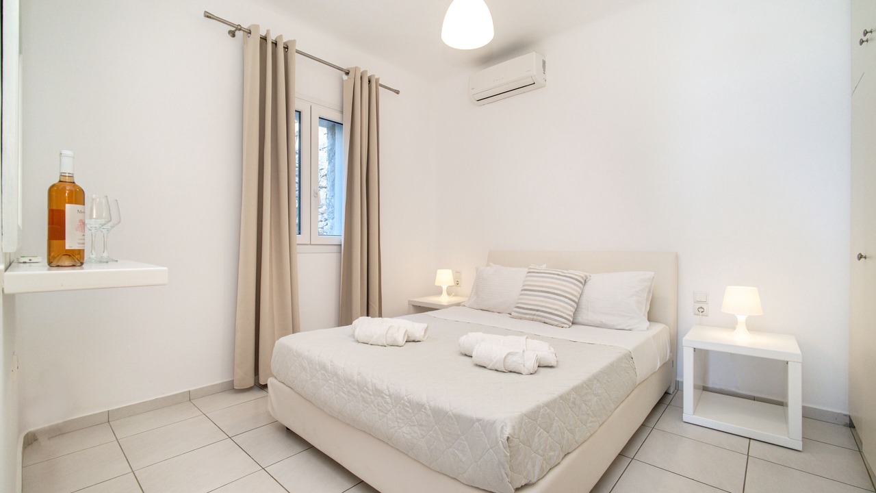 Photo of Bedroom in Plintri