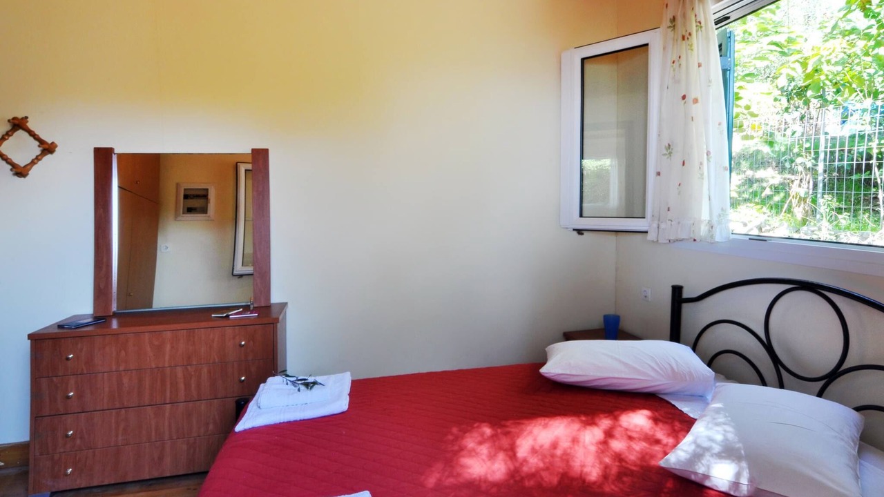 Photo of Bedroom in Sinarades