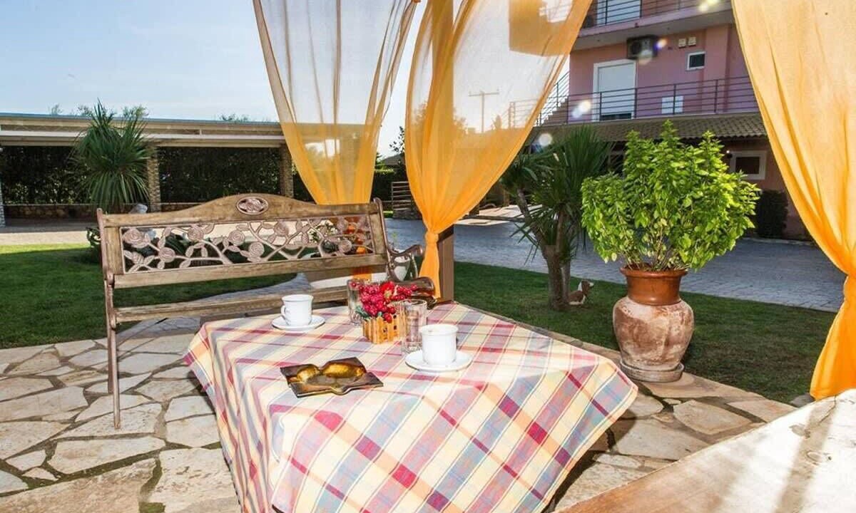 Photo of Outdoor in Marathopoli