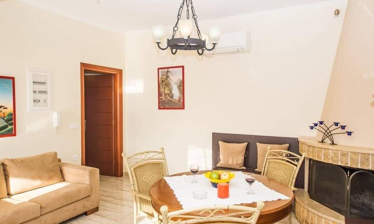 Photo of Bedroom in Marathopoli