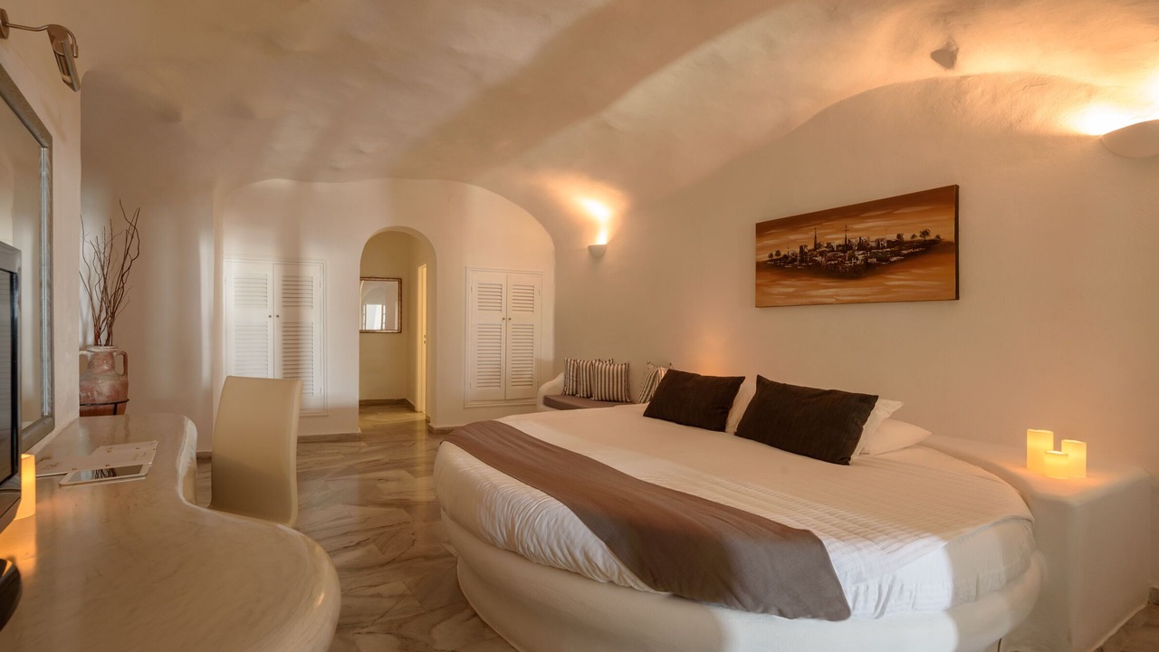 Photo of Bedroom in Imerovigli