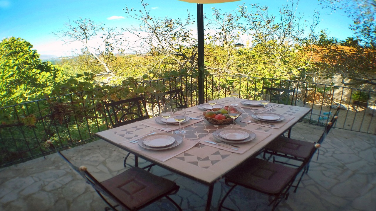 Photo of Outdoor in Alikambos