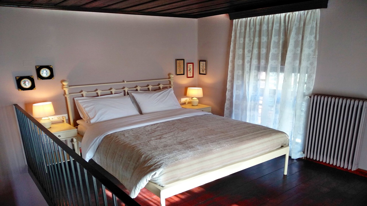 Photo of Bedroom in Alikambos