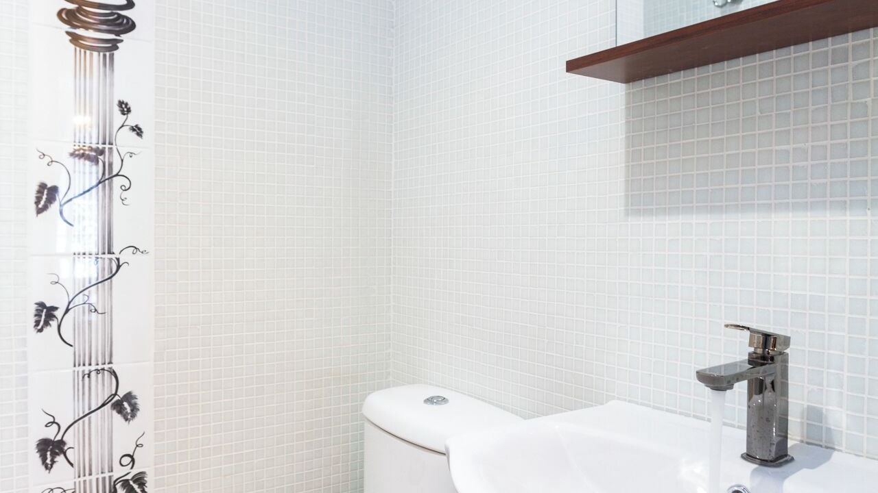 Photo of Bathroom in Omonia