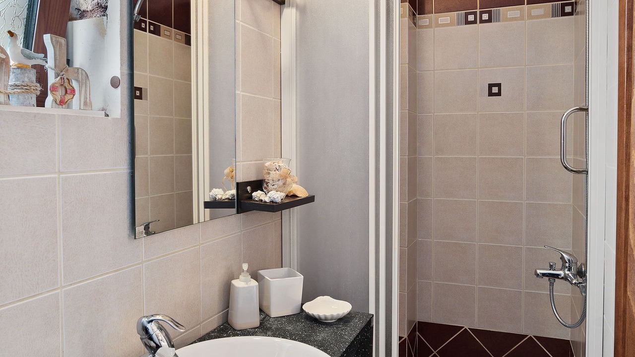 Photo of Bathroom in Makhairoi