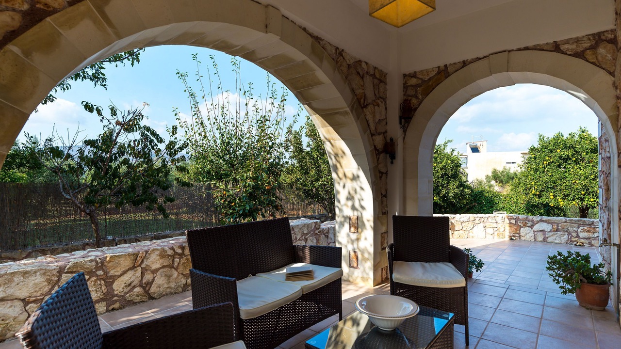 Photo of Patio Balcony in Makhairoi