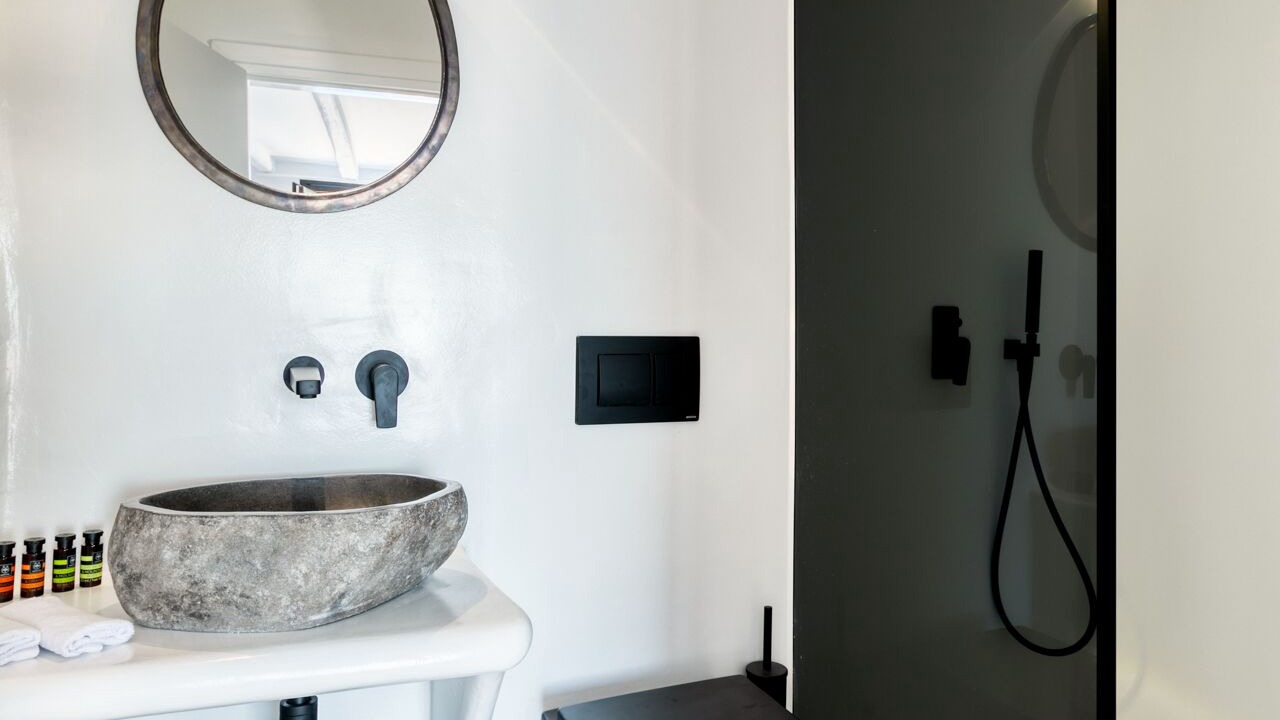 Photo of Bathroom in Paraga