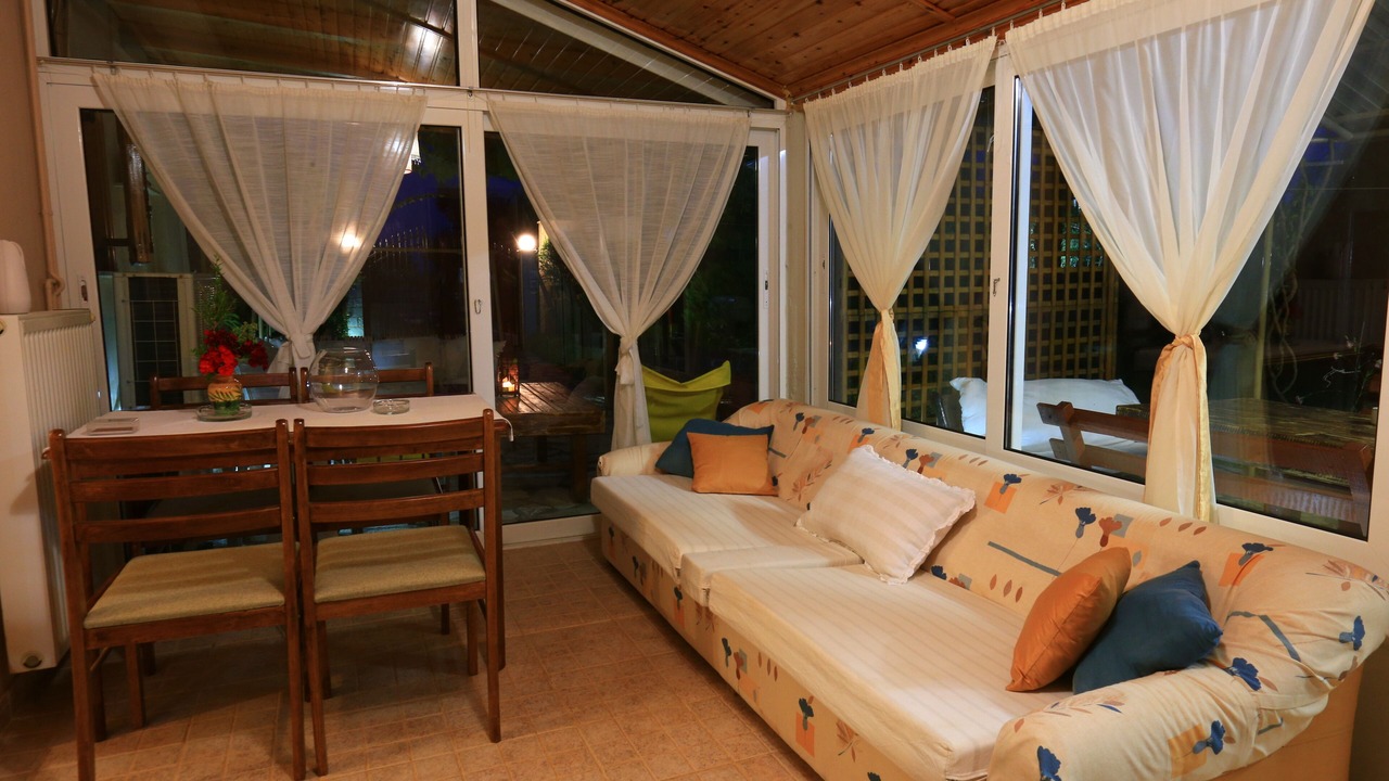 Photo of Livingroom in Vromonerion