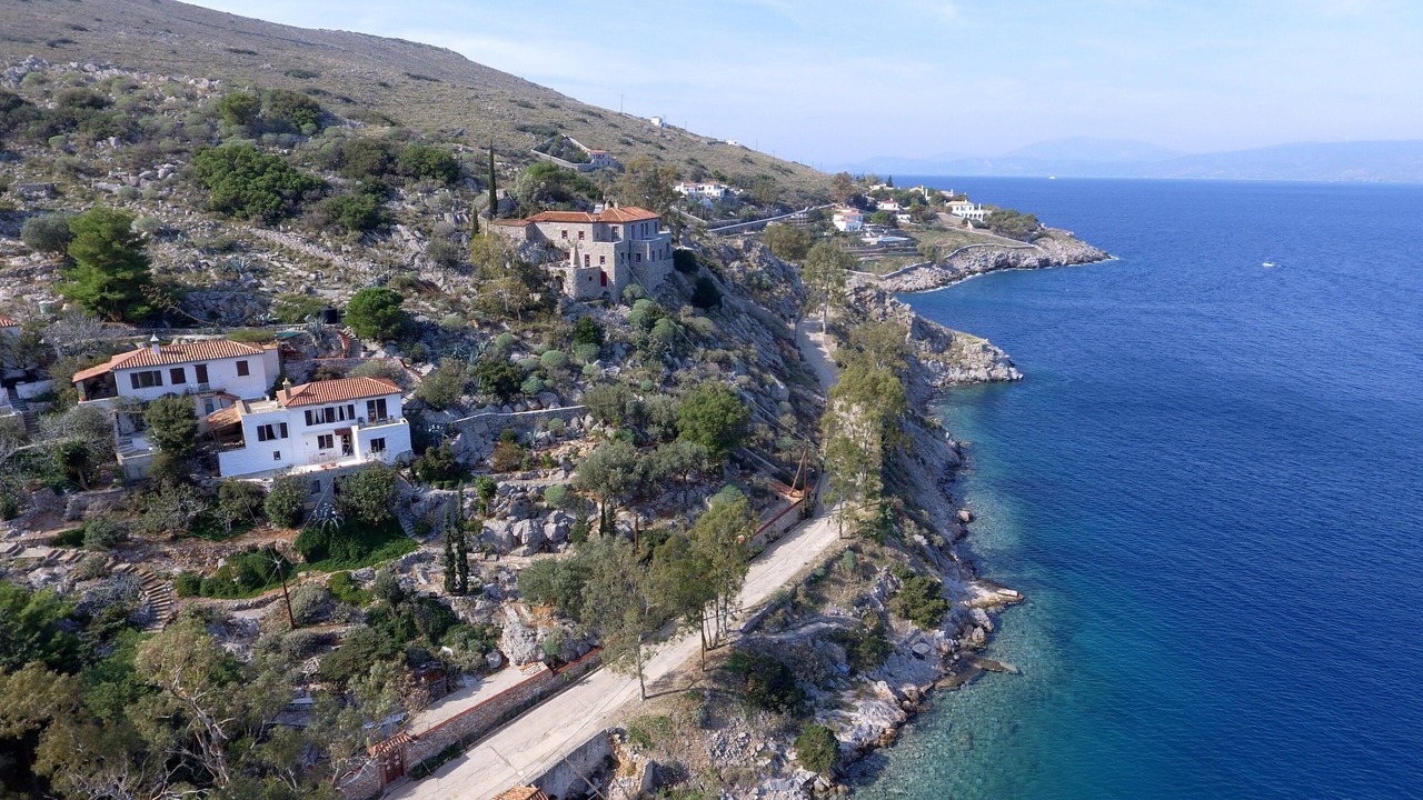 Photo of Others in Hydra