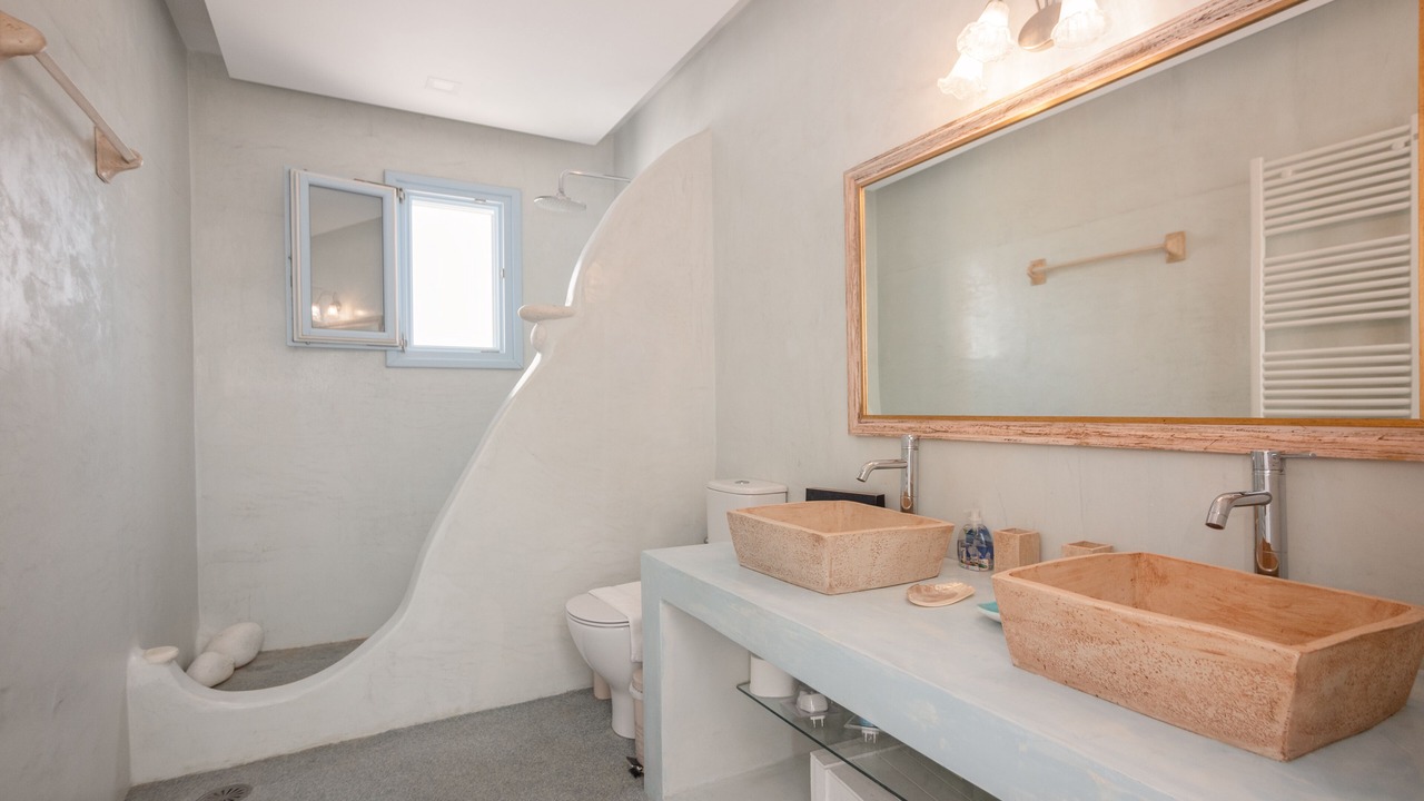 Photo of Bathroom in Agia Anna