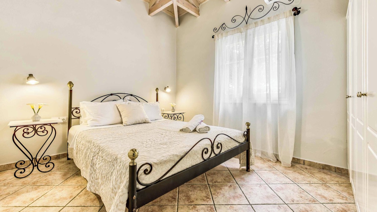 Photo of Bedroom in Marathias
