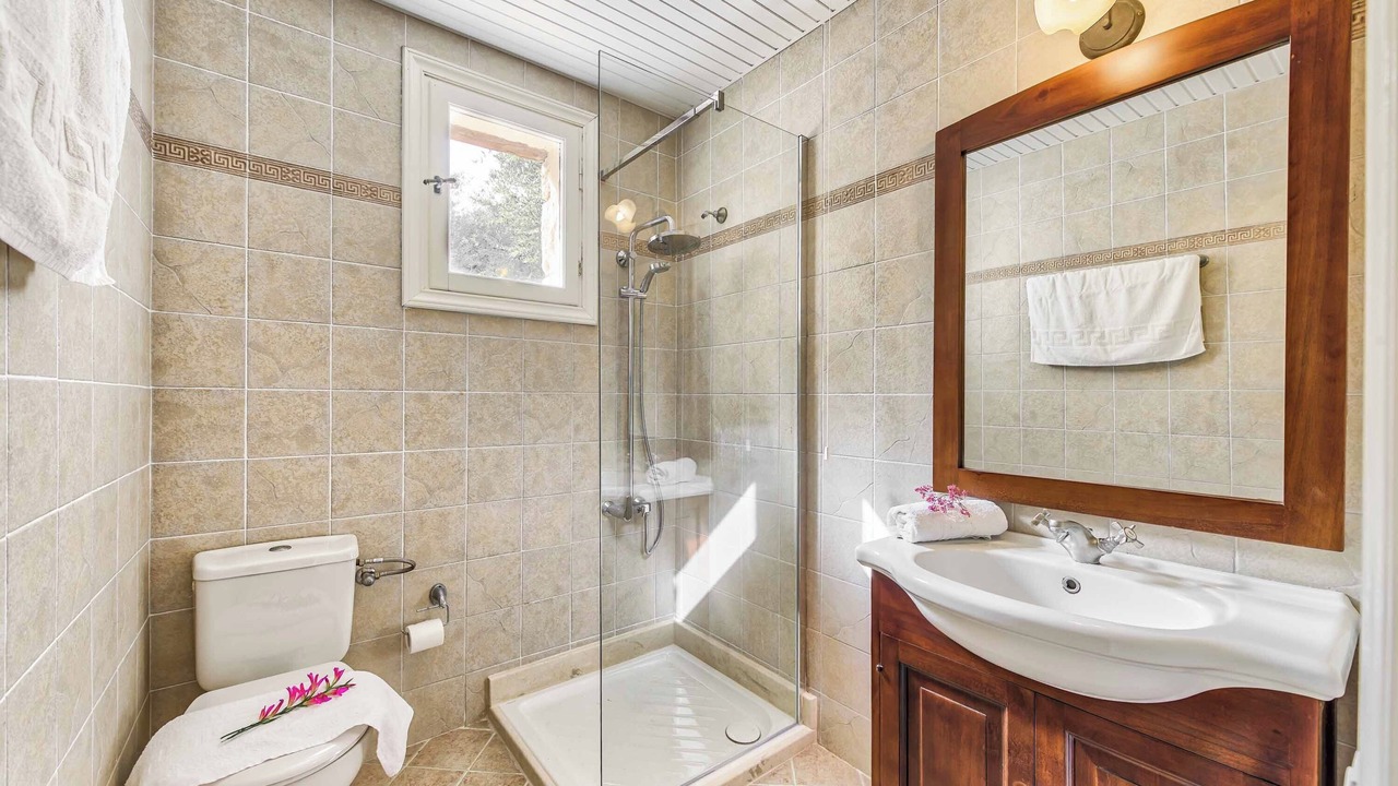 Photo of Bathroom in Marathias