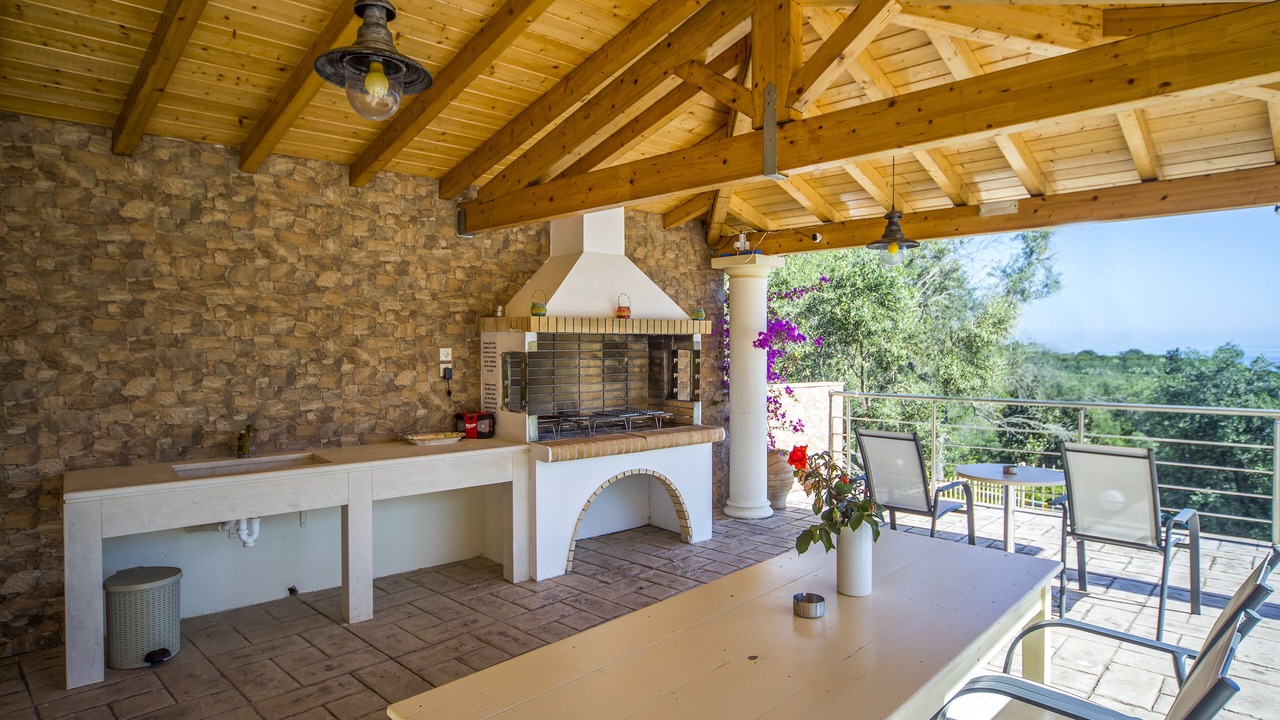 Photo of Outdoor in Notos