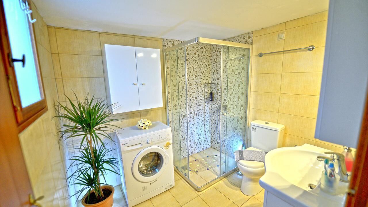 Photo of Bathroom in Platanos