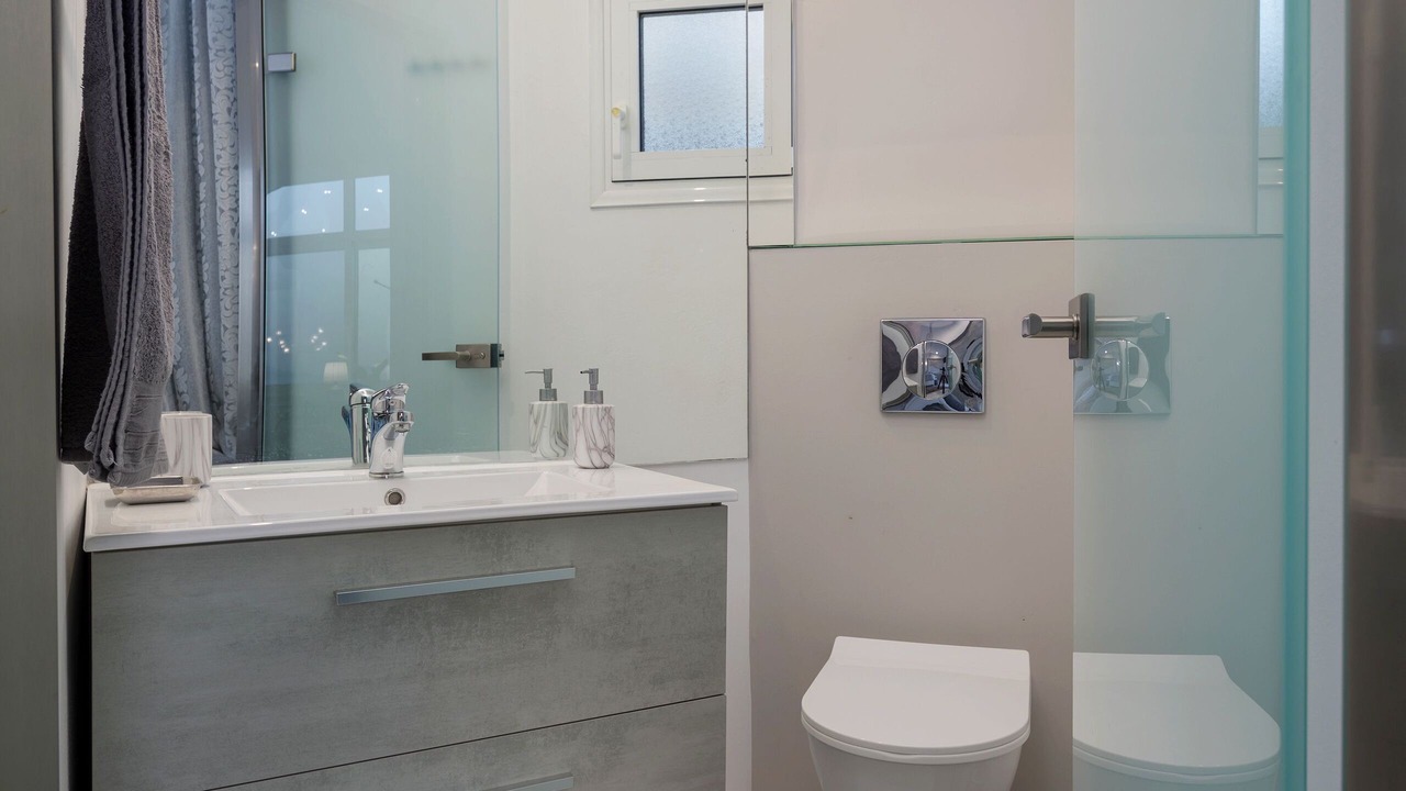 Photo of Bathroom in Skinaria