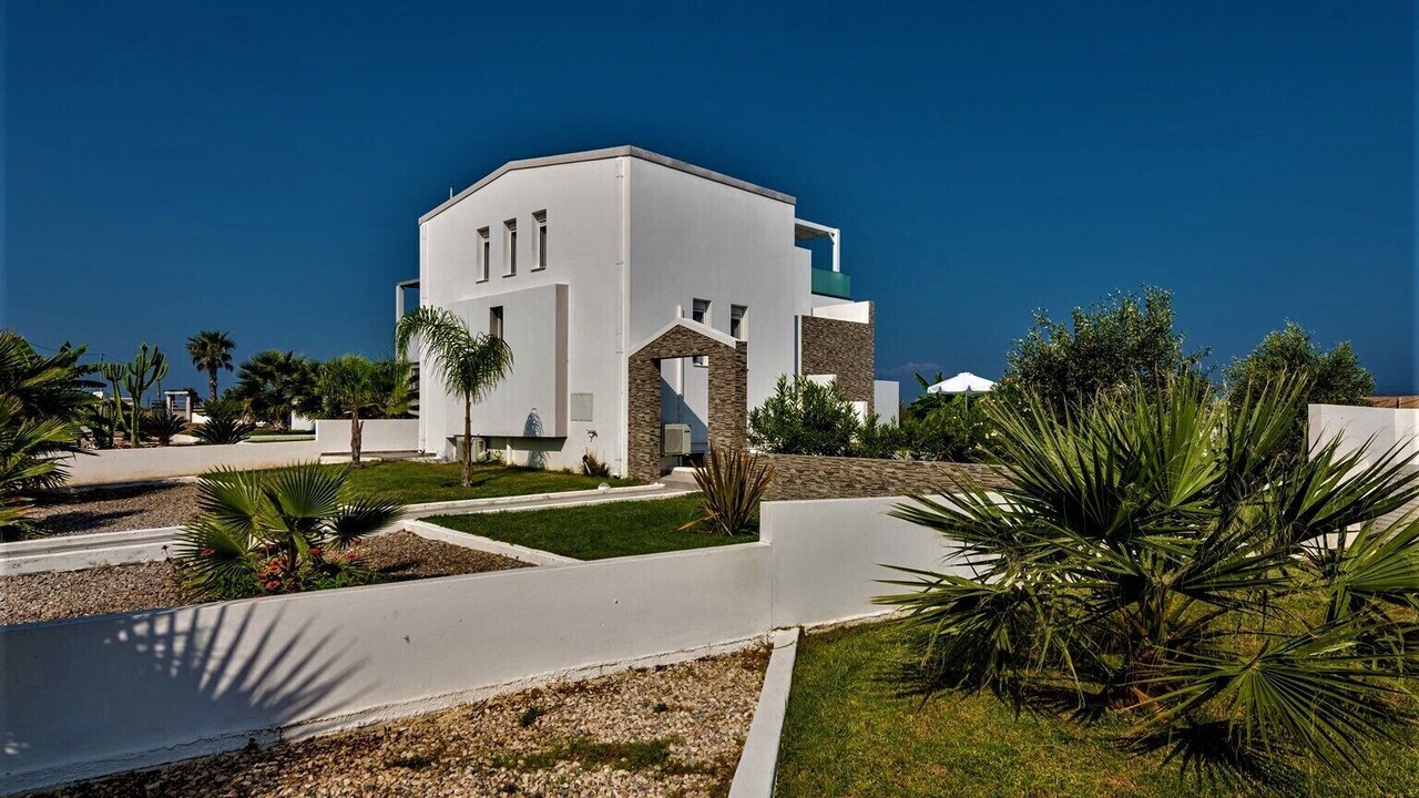 Photo of Outdoor in Tingaki