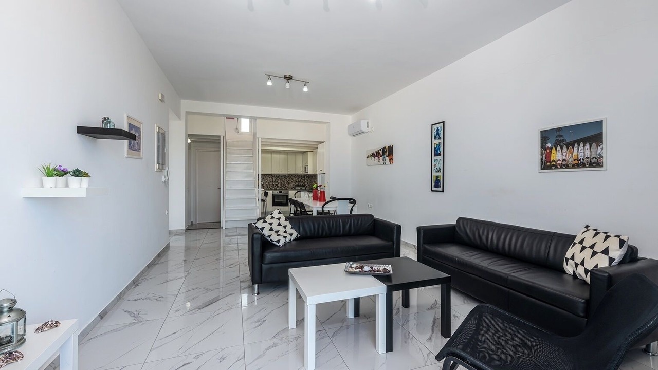 Photo of Livingroom in Tingaki
