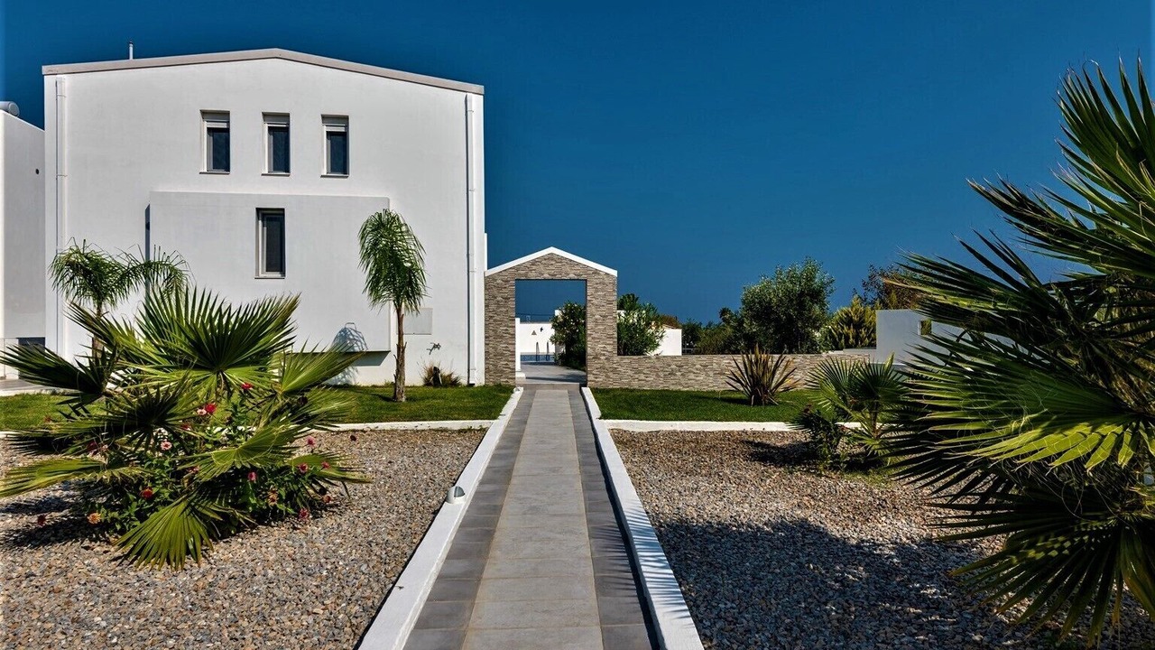 Photo of Outdoor in Tingaki