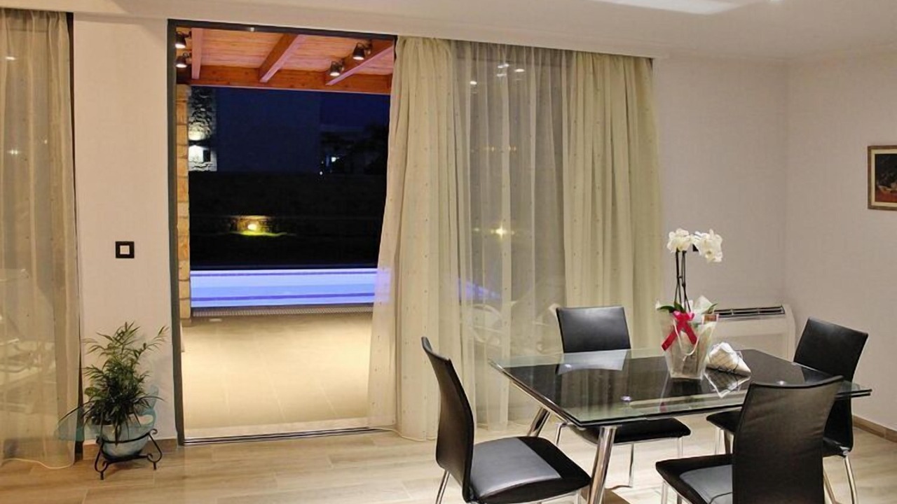 Photo of Livingroom in Lardos