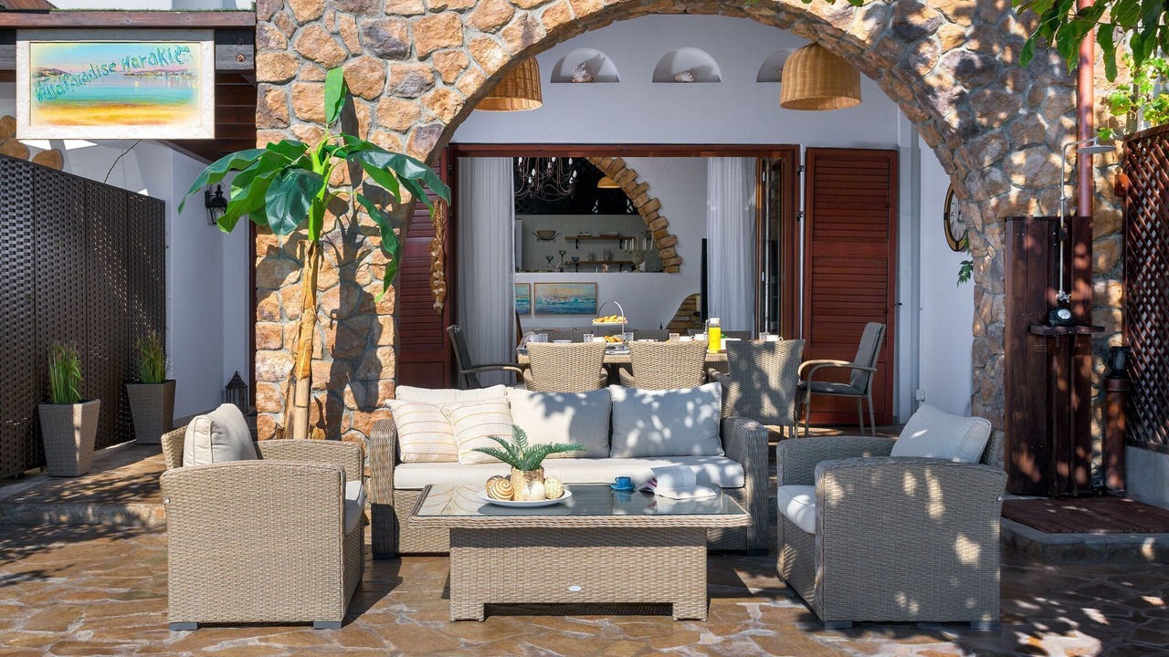 Photo of Outdoor in Haraki