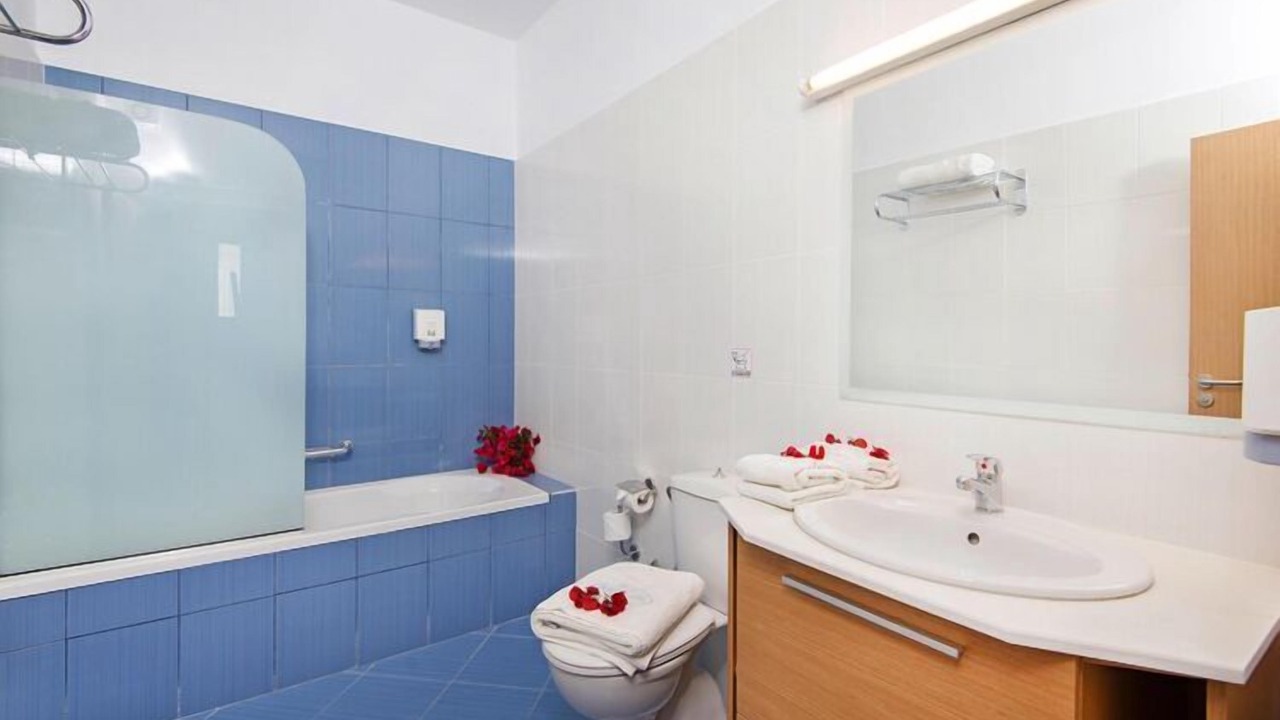 Photo of Bathroom in Kiotari