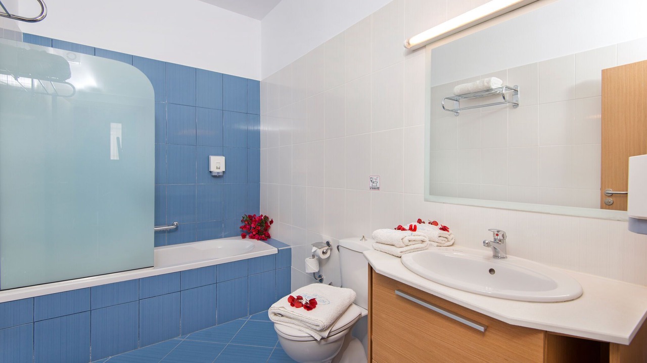 Photo of Bathroom in Kiotari