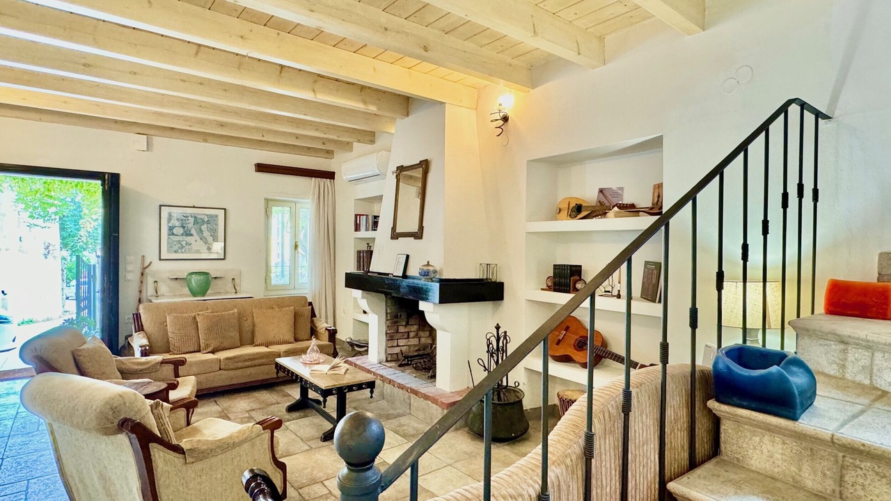 Photo of Livingroom in Esperion