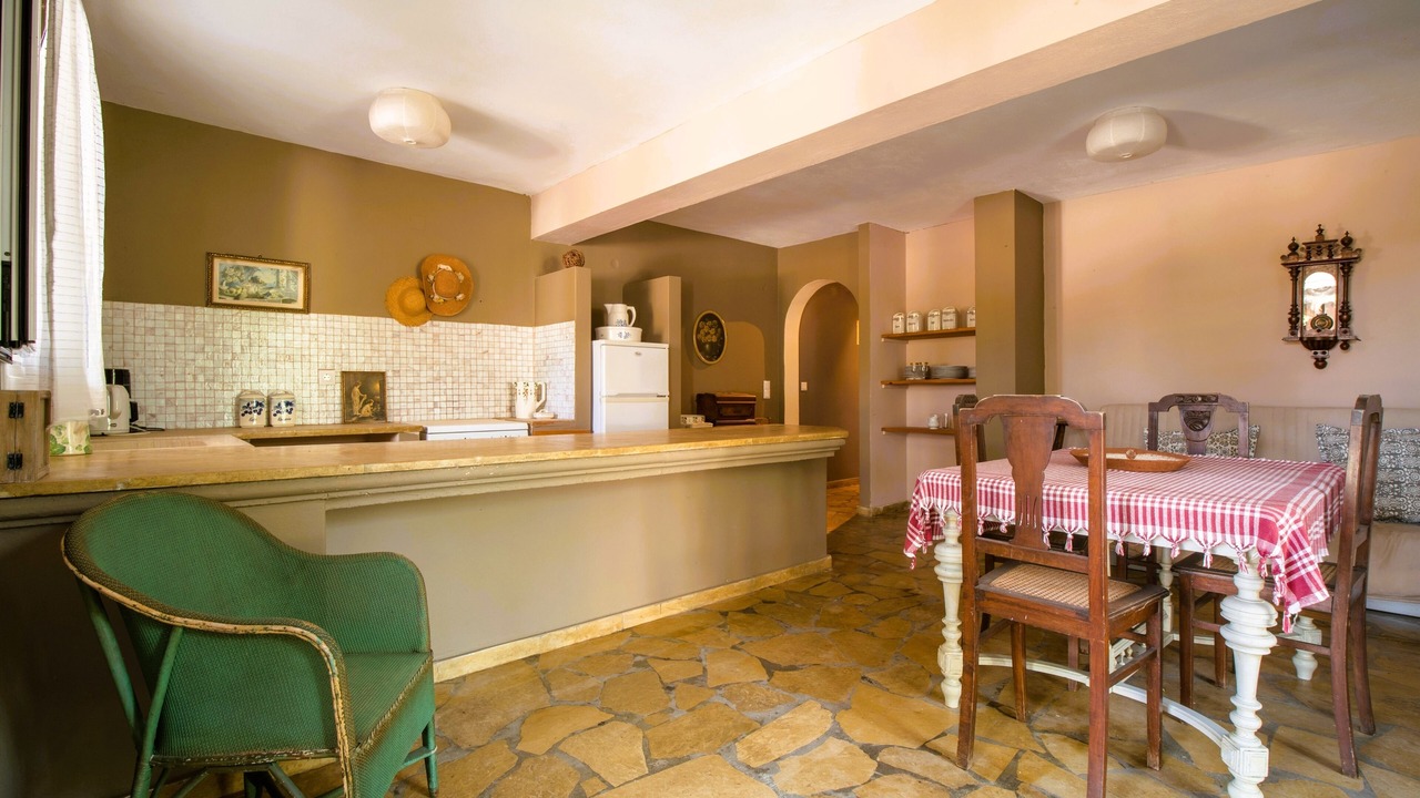 Photo of Kitchen in Dhrakata