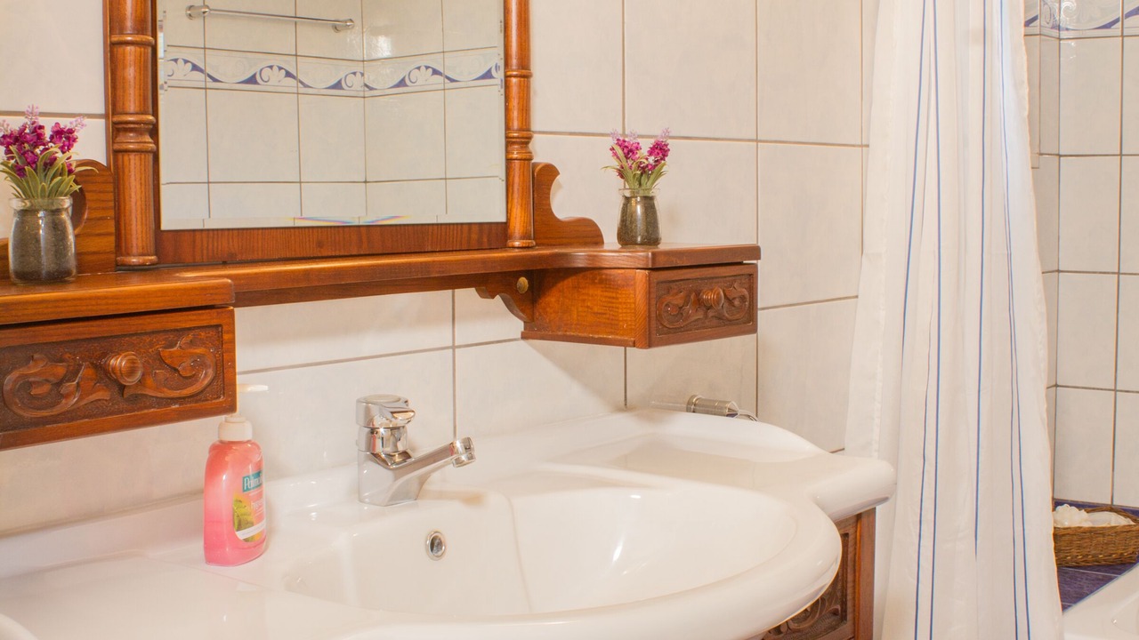 Photo of Bathroom in Kalambaka