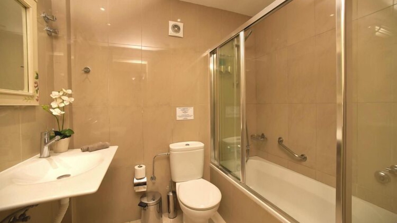 Photo of Bathroom in Gouvia