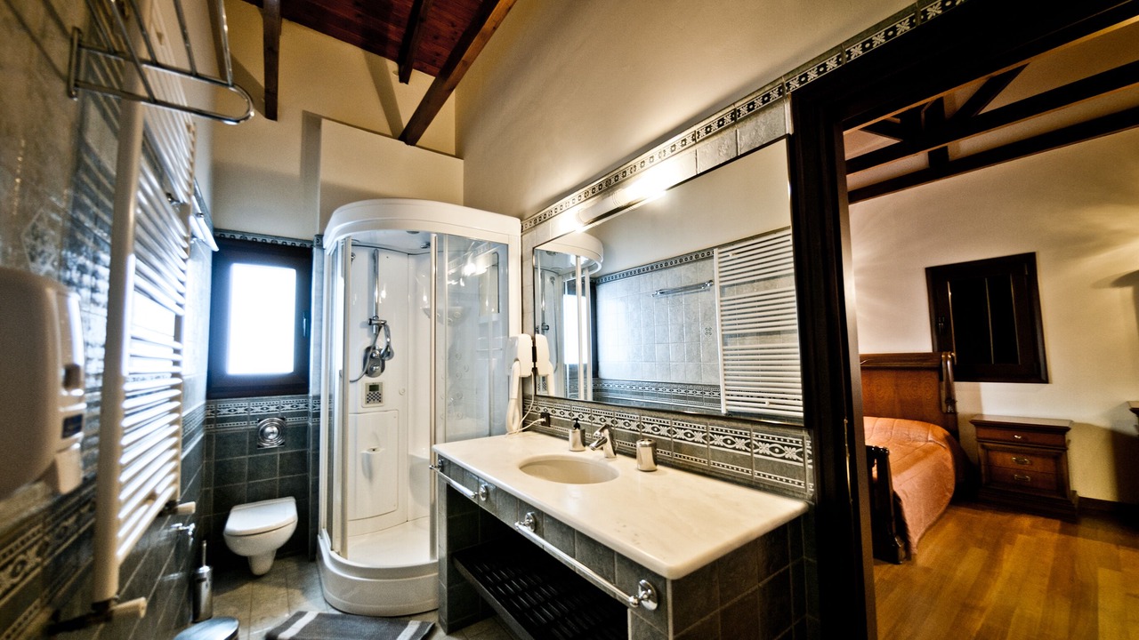 Photo of Bathroom in Katsikia