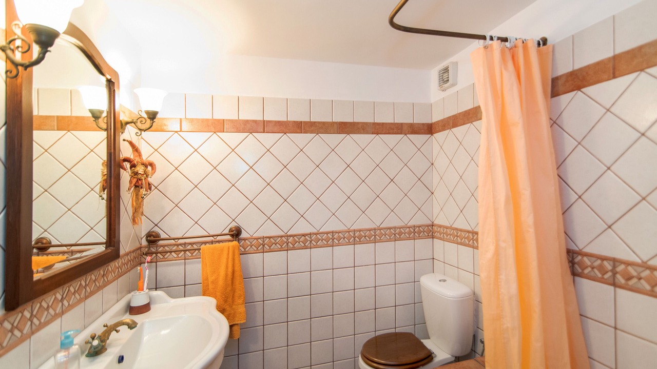 Photo of Bathroom in Tinos Town