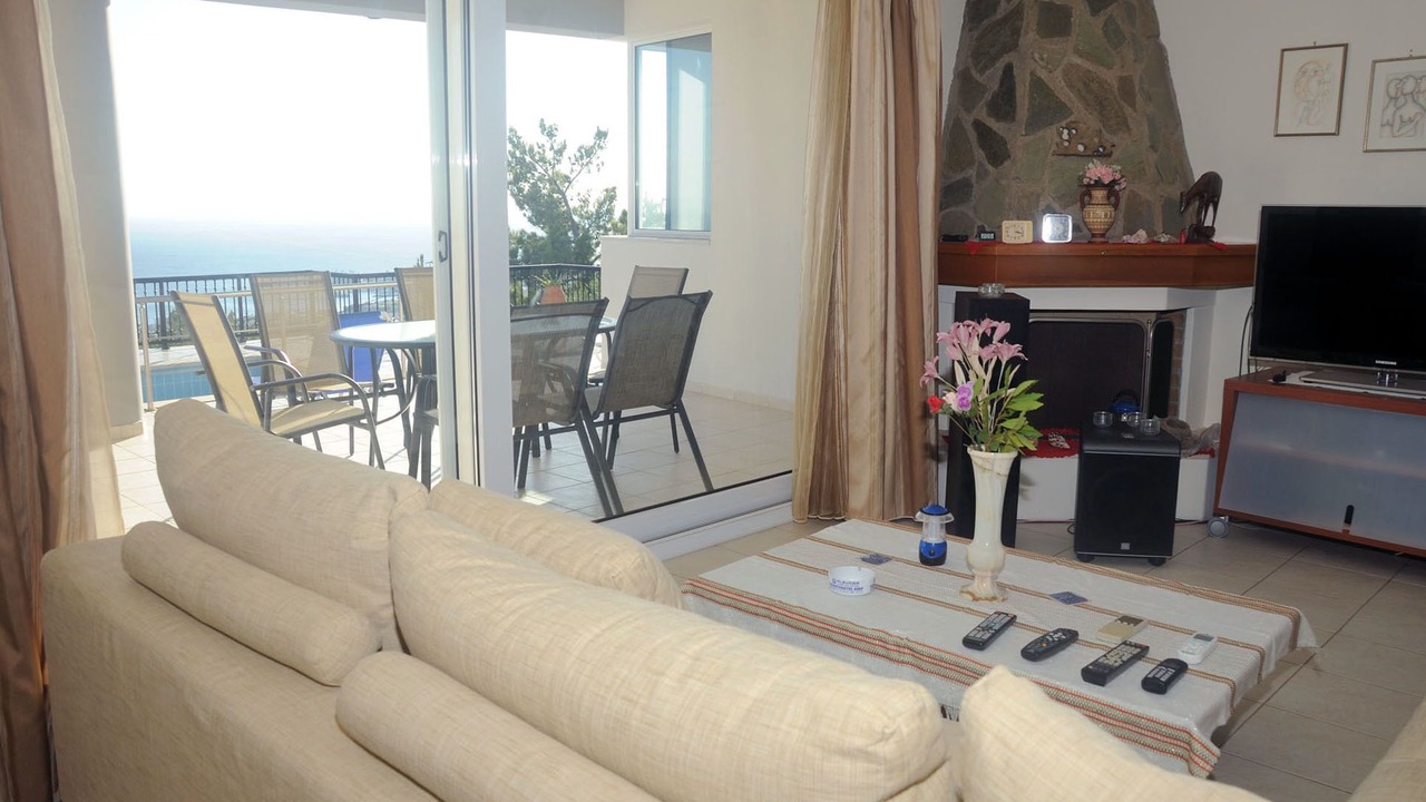 Photo of Livingroom in Pefki