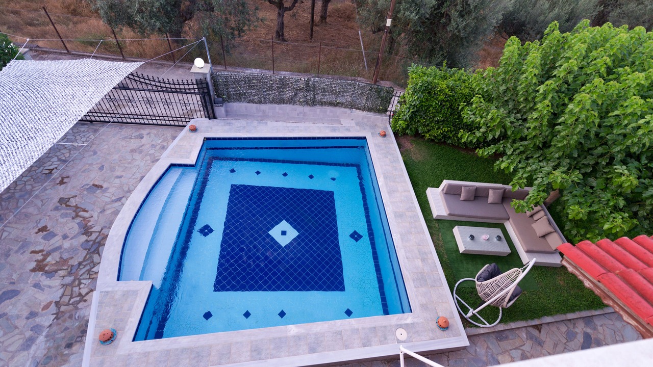 Photo of Outdoor in Lampiri