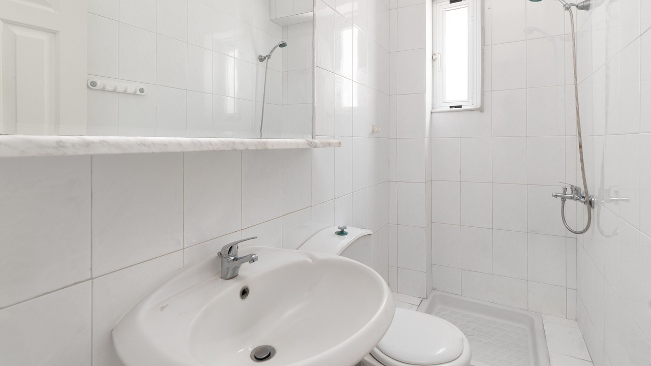Photo of Bathroom in Plimmiri