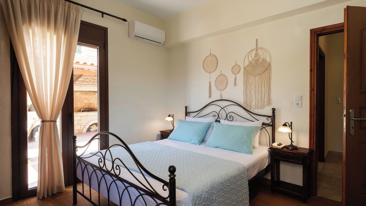 Photo of Bedroom in Filaki