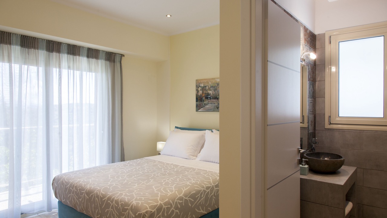 Photo of Bedroom in Apolpaina