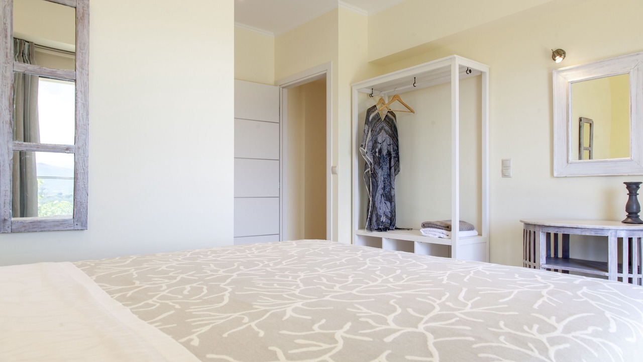 Photo of Bedroom in Apolpaina